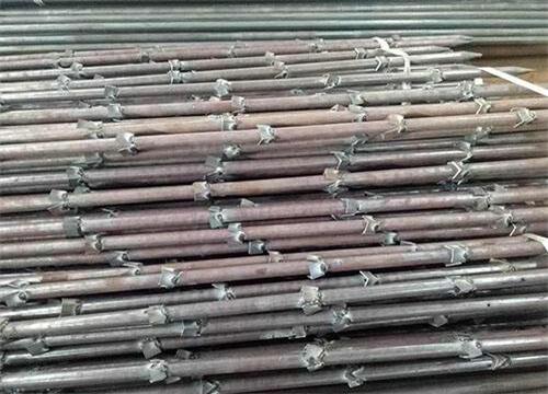 镇远隧道钢花管